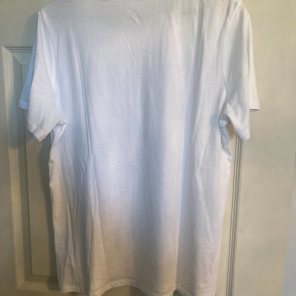 Banana Republic Graphic T-shirt - NWT - Picture 4 of 5